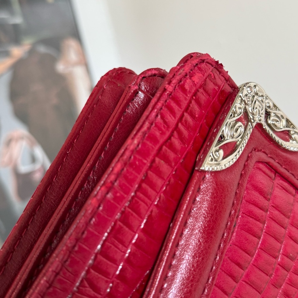 Brighton Genuine Leather Red Handbag Purse Crossbody Heart silver - Picture 8 of 15